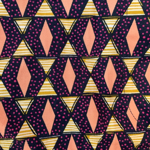 Patterned Shorts - Picture 3 of 4